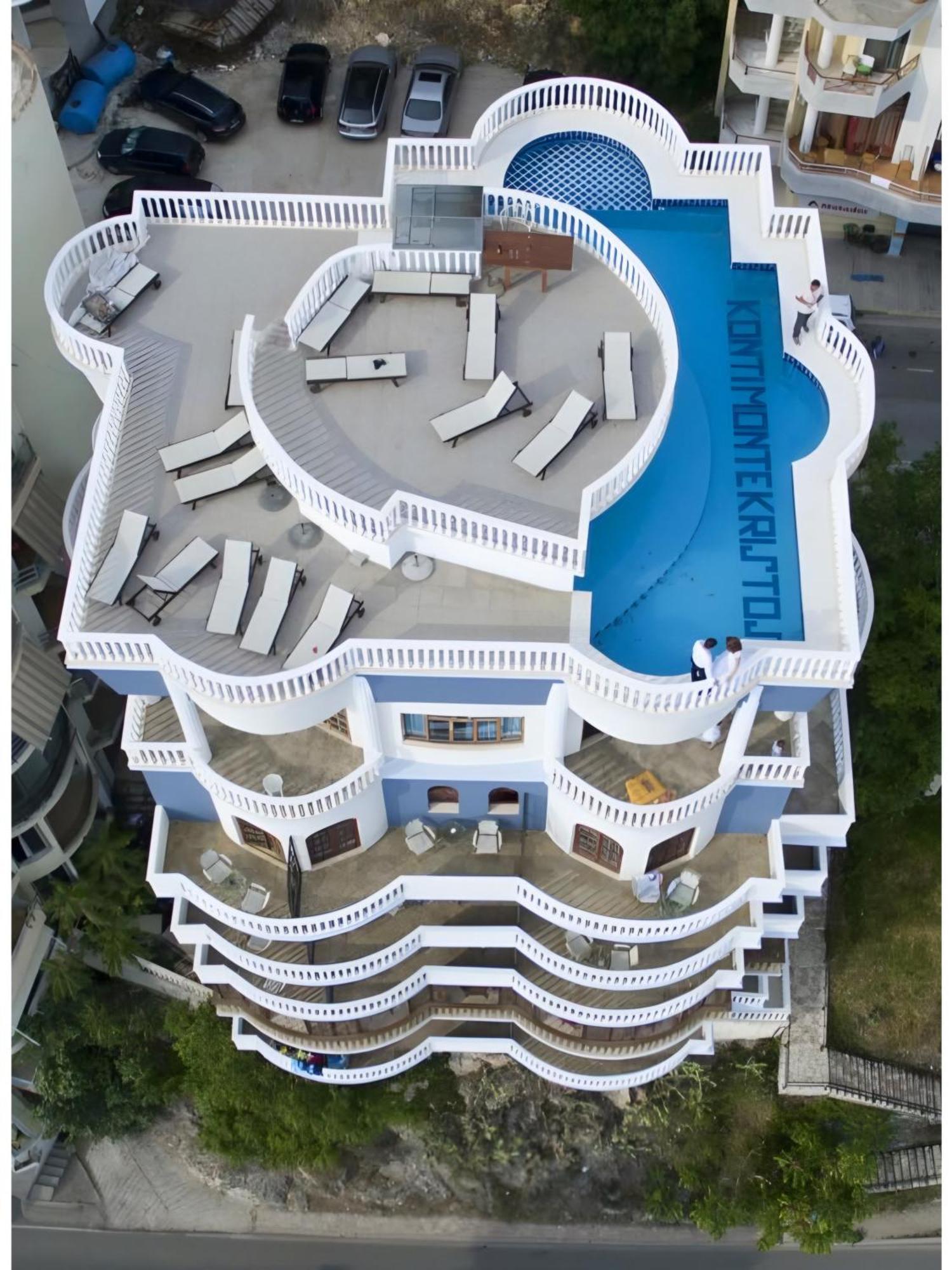 Monte Cristo Hotel With Rooftop Pool Саранда Экстерьер фото
