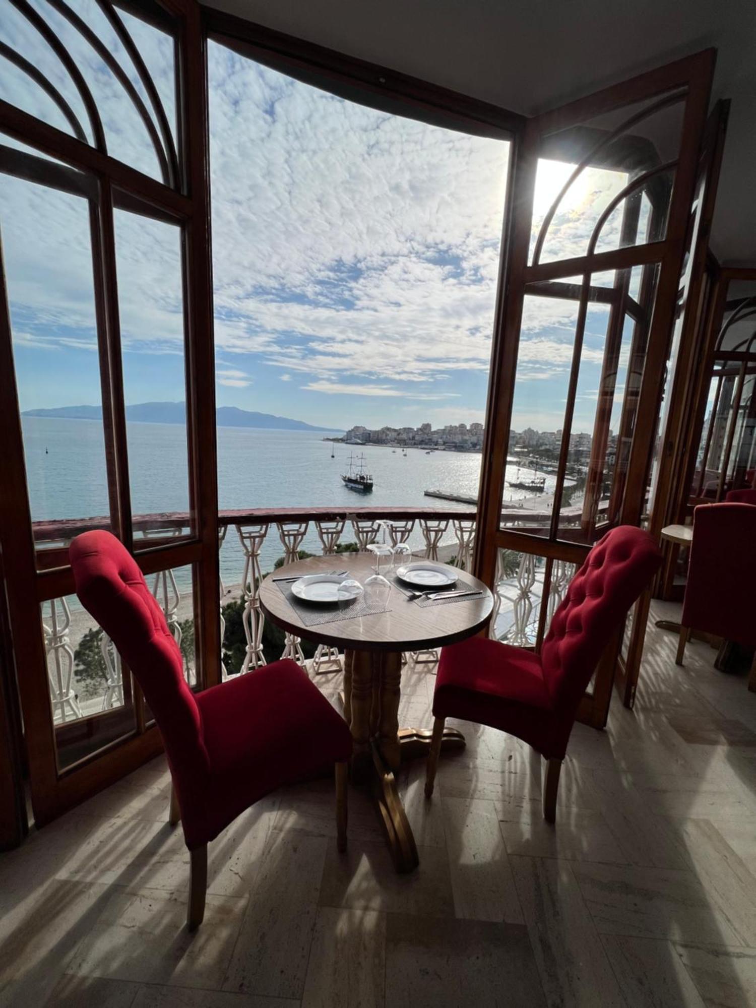 Monte Cristo Hotel With Rooftop Pool Саранда Экстерьер фото