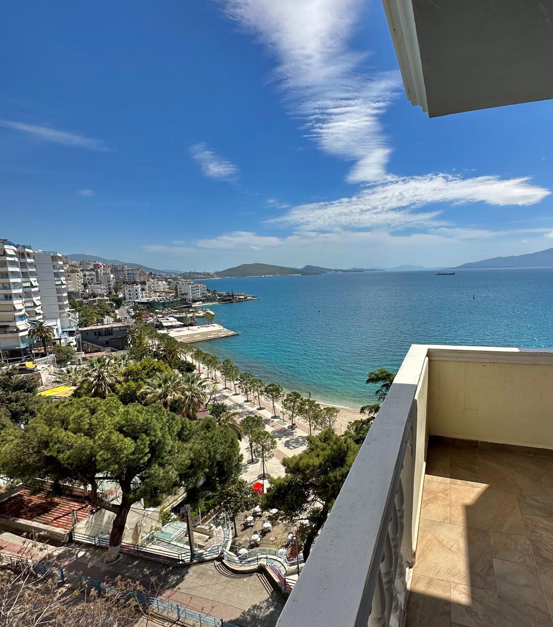 Monte Cristo Hotel With Rooftop Pool Саранда Экстерьер фото